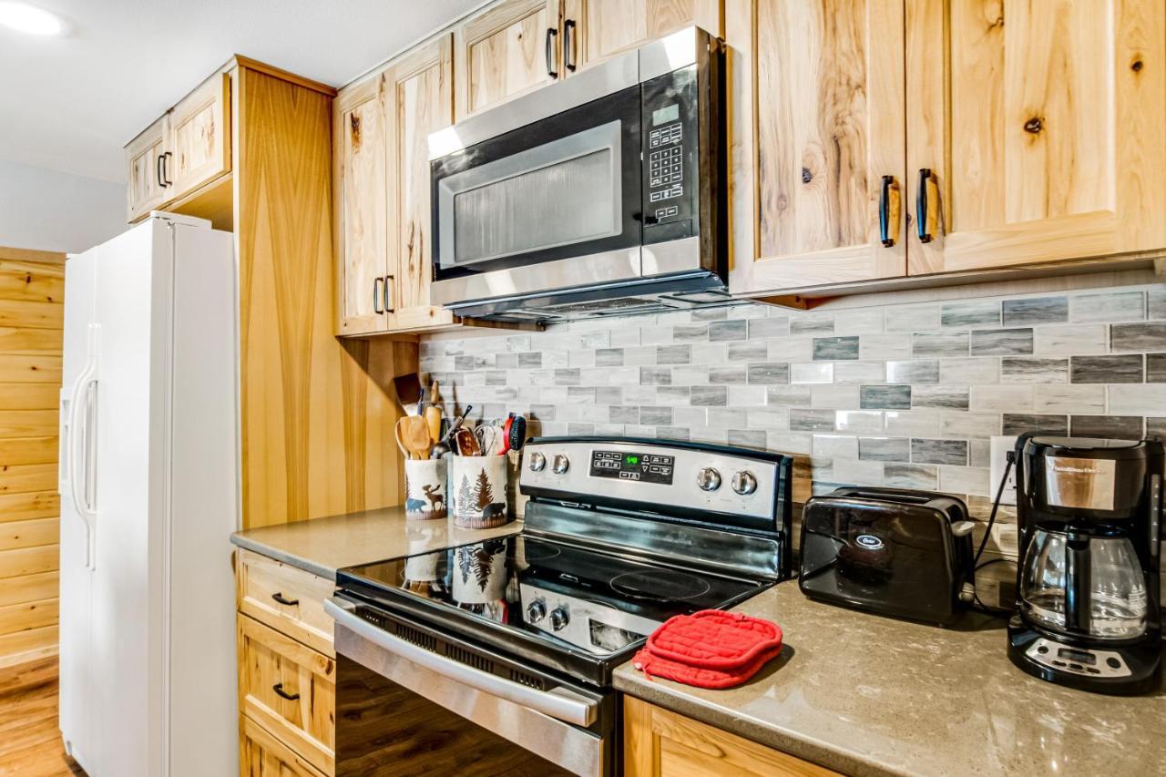 Three Bears Lodge Boulder Junction Экстерьер фото